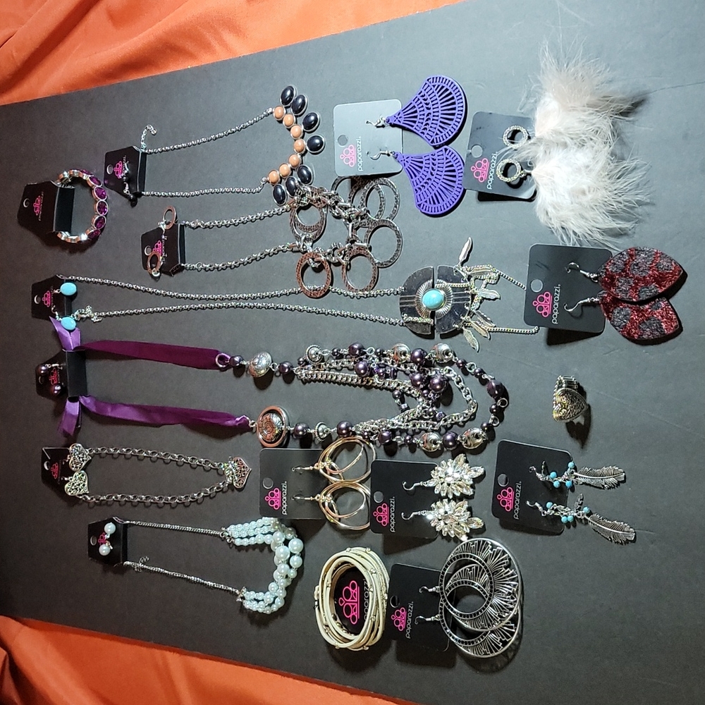 Paparazzi Jewelry Bundle of 16 NWT Necklaces Earrings Bracelets 1R